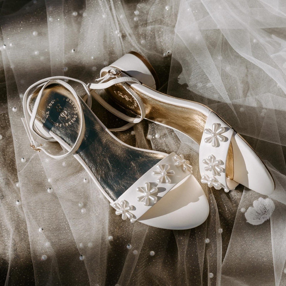 Forever‎ Soles Bloom Sandals Pearl Flower Ivory Bridal Shoes 40 9